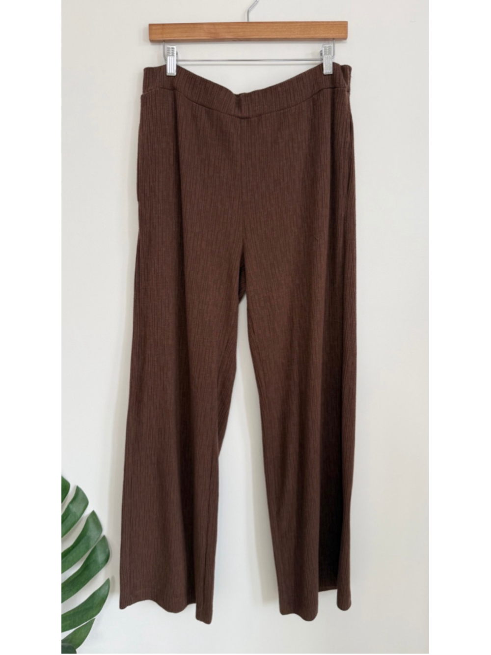 Yest The Netherlands Brown Ribbed Wide Leg Pants US 10 EUR 42 Pull On Stretch